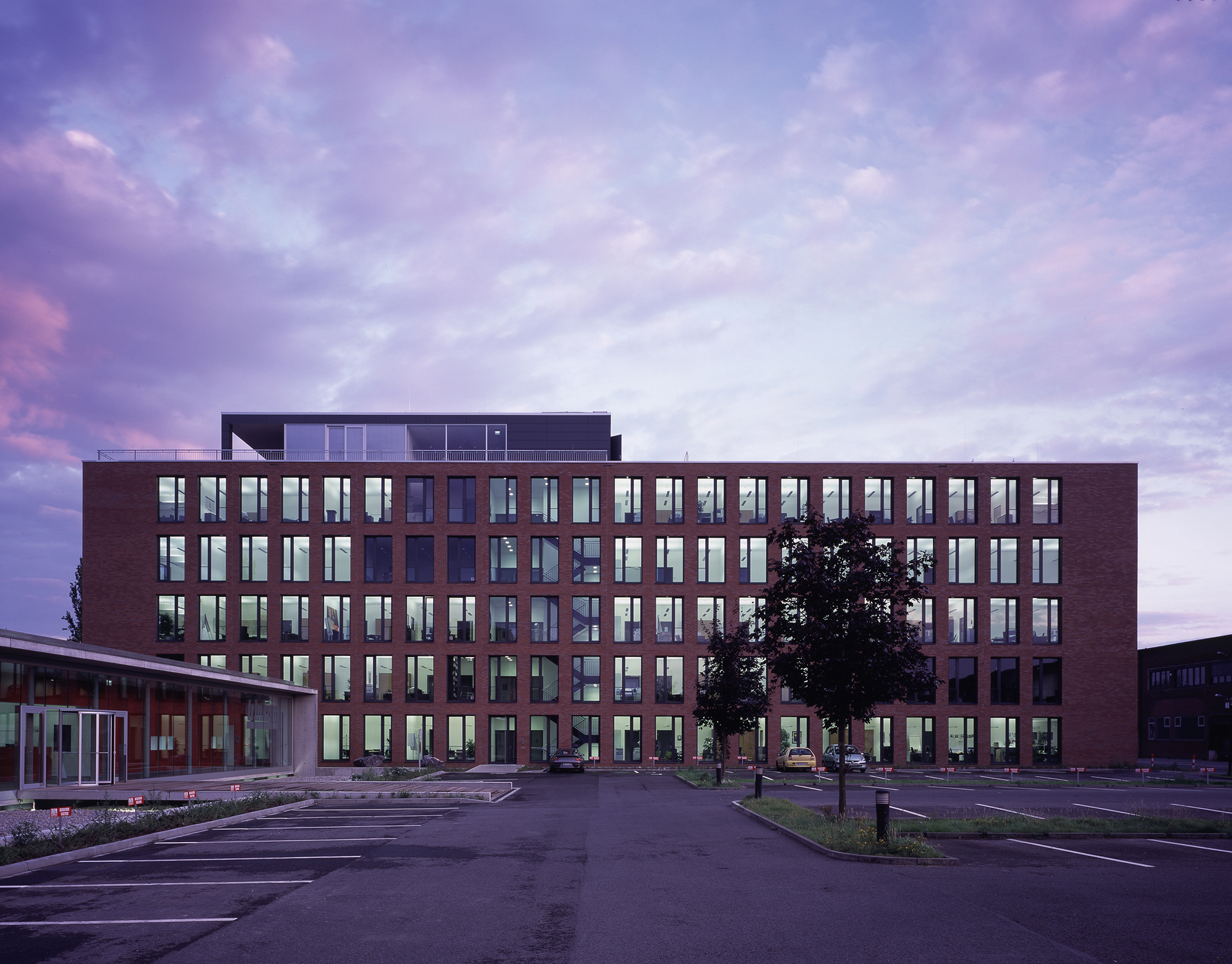 Fressnapf Krefeld Büro Wohnen, Büro und Gewerbe